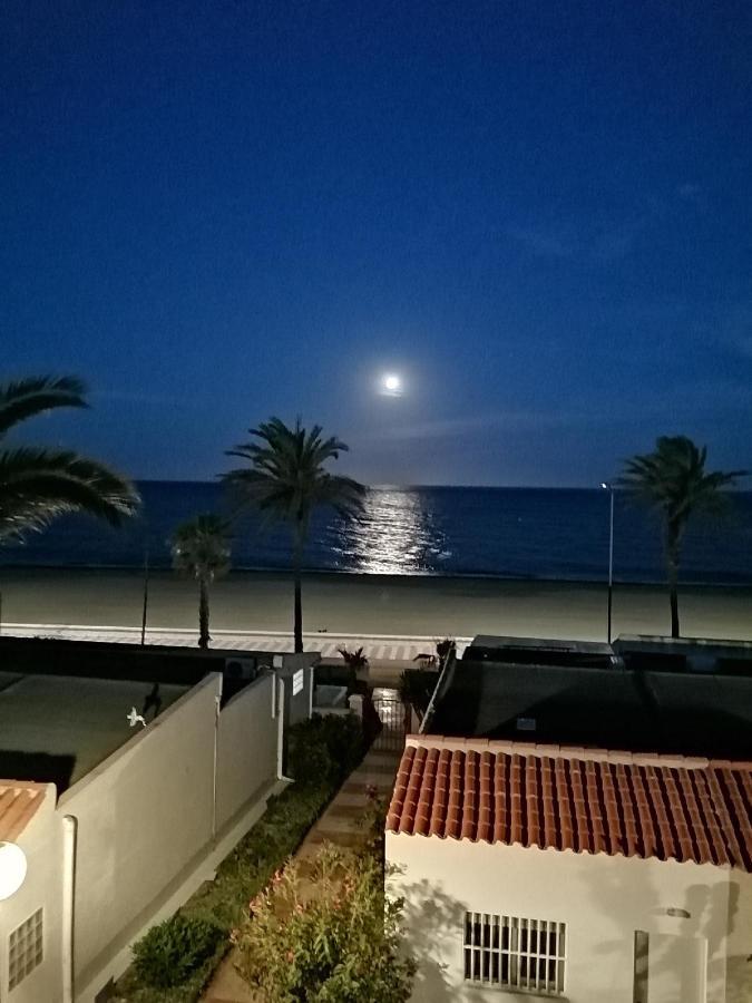 Estudio Frente Al Mar Roquetas de Mar Esterno foto