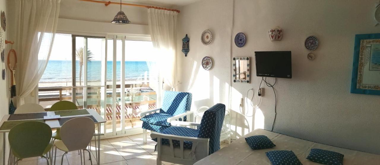 Estudio Frente Al Mar Roquetas de Mar Esterno foto